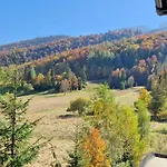 Akra *