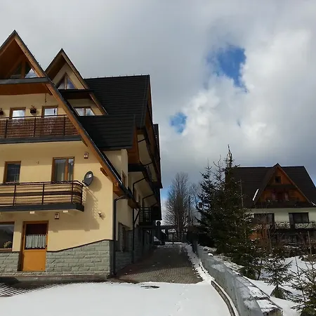 Apartment Akra *